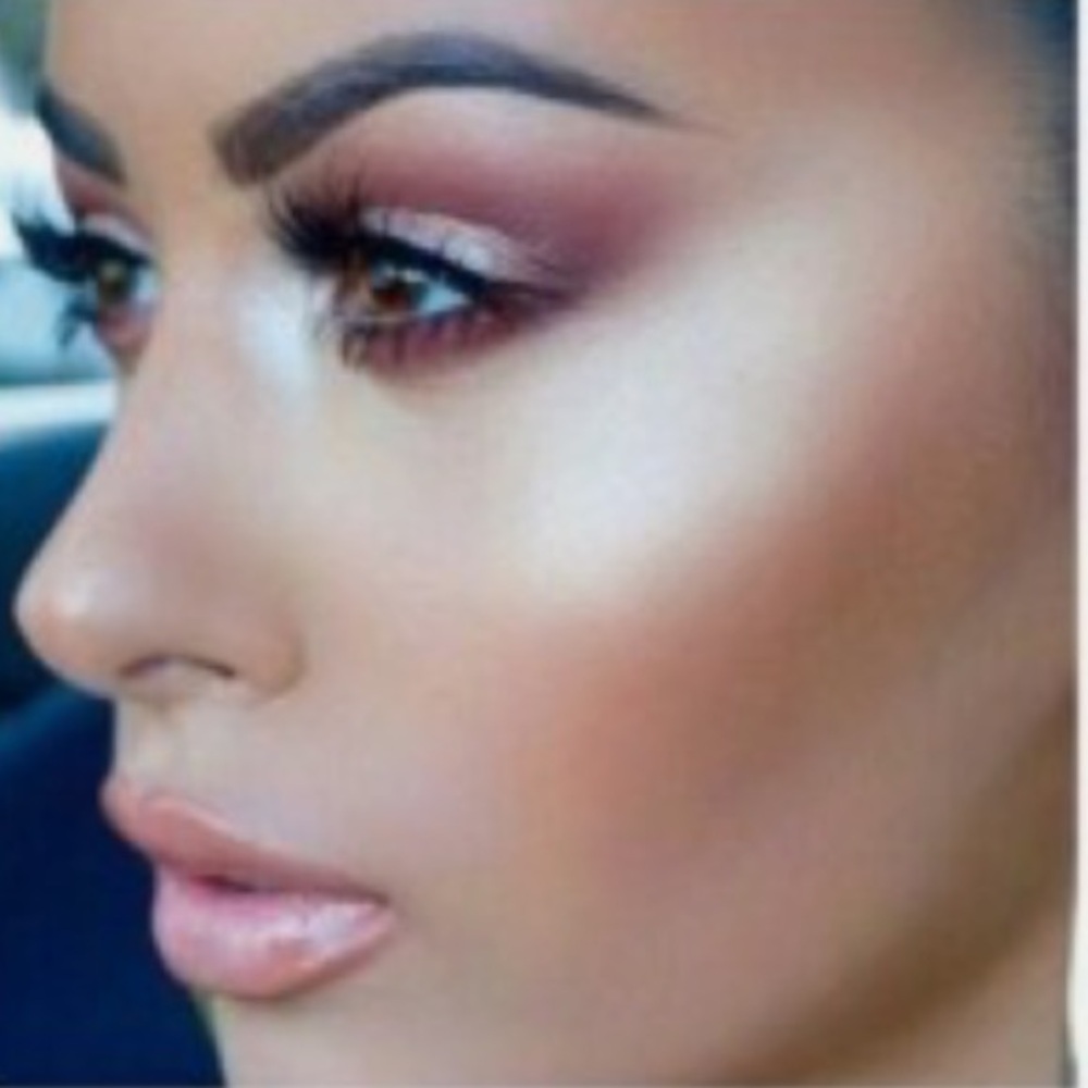 Mary Kay Silver Sands Illuminating Drops
